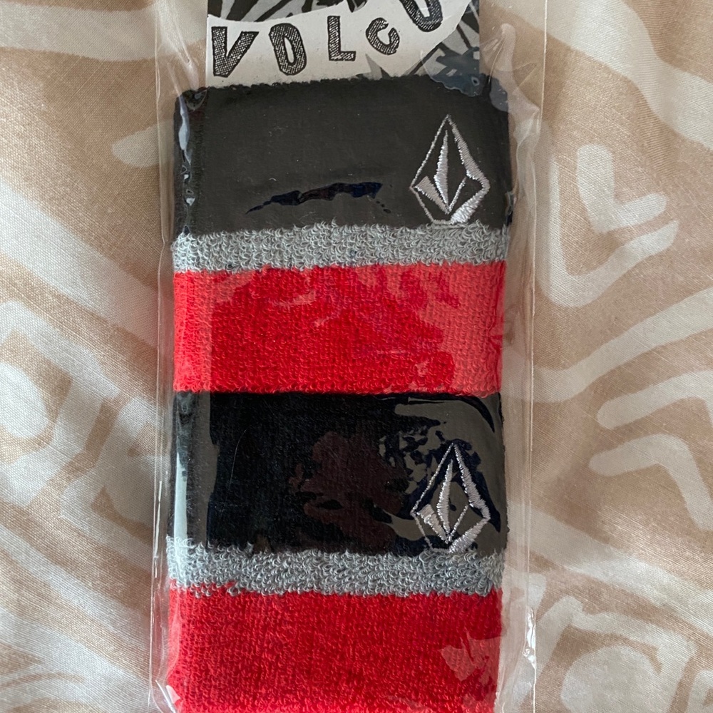 Vintage volcom wrist sweatbands early 2k